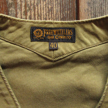 画像をギャラリービューアに読み込む, 【FREEWHEELERS/フリーホイーラーズ】“SPEED ENGINEER” SLEEVELESS COAT KHAKI