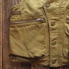 画像をギャラリービューアに読み込む, 【FREEWHEELERS/フリーホイーラーズ】“SPEED ENGINEER” SLEEVELESS COAT KHAKI