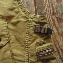 画像をギャラリービューアに読み込む, 【FREEWHEELERS/フリーホイーラーズ】“SPEED ENGINEER” SLEEVELESS COAT KHAKI