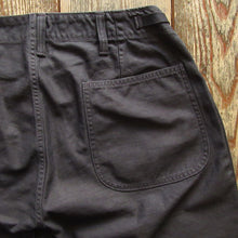 画像をギャラリービューアに読み込む, 【FREEWHEELERS/フリーホイーラーズ】“GRUNTS” CUT-LENGTH TROUSERS BLACK