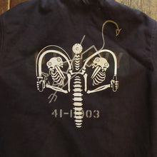 画像をギャラリービューアに読み込む, 【FREEWHEELERS/フリーホイーラーズ】“KNUCKLE BONES” on “AAF 90thBG 400thBSQ” CIVILIAN DECK JACKET