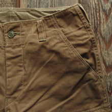画像をギャラリービューアに読み込む, 【FREEWHEELERS/フリーホイーラーズ】"AVIATORS' TROUSERS" DARK KHAKI BEIGE