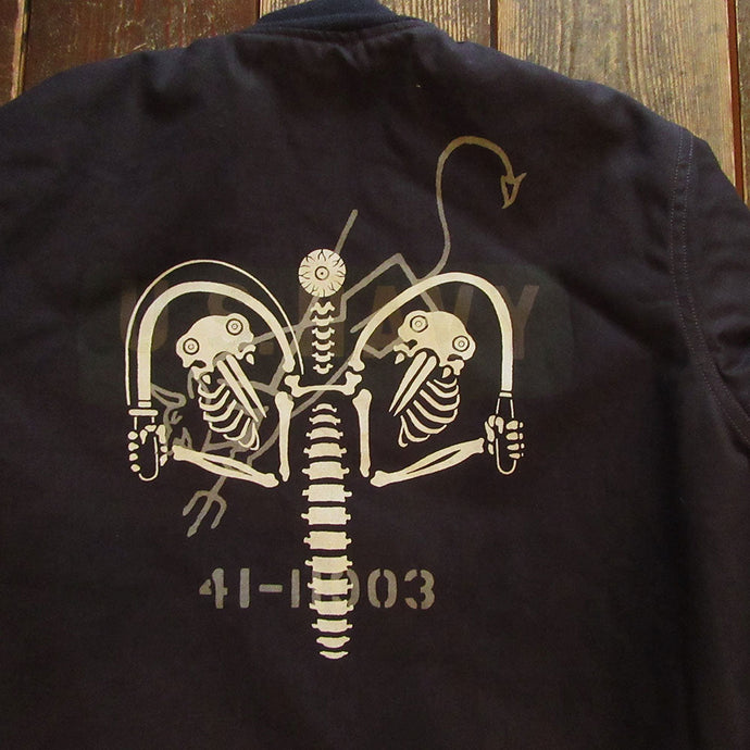 “KNUCKLE BONES” on “AAF 90thBG 400thBSQ” CIVILIAN DECK JACKET