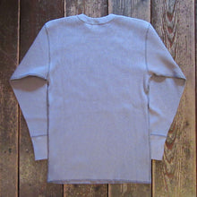 画像をギャラリービューアに読み込む, 【FREEWHEELERS/フリーホイーラーズ】“KNUCKLE BONES” on “AAF 90thBG 400thBSQ” CREW NECKED THERMAL LONG SLEEVE SHIRT
