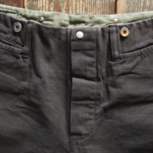 画像をギャラリービューアに読み込む, 【FREEWHEELERS/フリーホイーラーズ】“STEVEDORE” TROUSERS YARN-DYED INK BLACK
