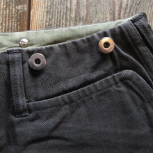 画像をギャラリービューアに読み込む, 【FREEWHEELERS/フリーホイーラーズ】“STEVEDORE” TROUSERS YARN-DYED INK BLACK
