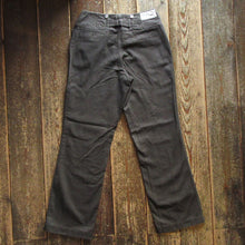 画像をギャラリービューアに読み込む, 【FREEWHEELERS/フリーホイーラーズ】“STEVEDORE” TROUSERS YARN-DYED INK BLACK
