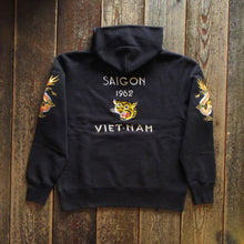 画像をギャラリービューアに読み込む, 【TAILOR TOYO/テーラー東洋】SUKA HOODED PARKA EMBROIDERED “VIET-NAM”
